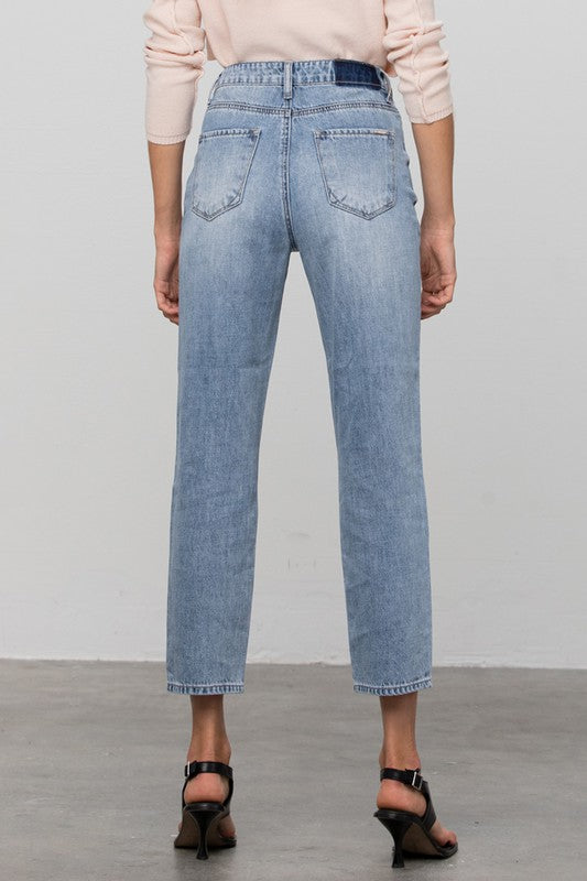 HIGH RISE STRAIGHT JEANS